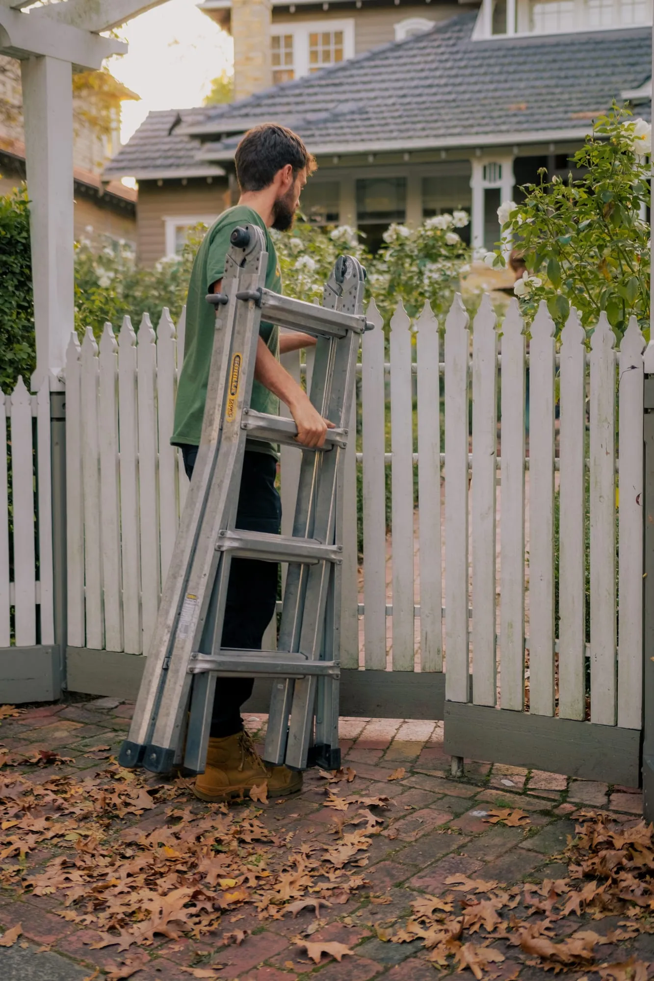 Arriving on a pest control job