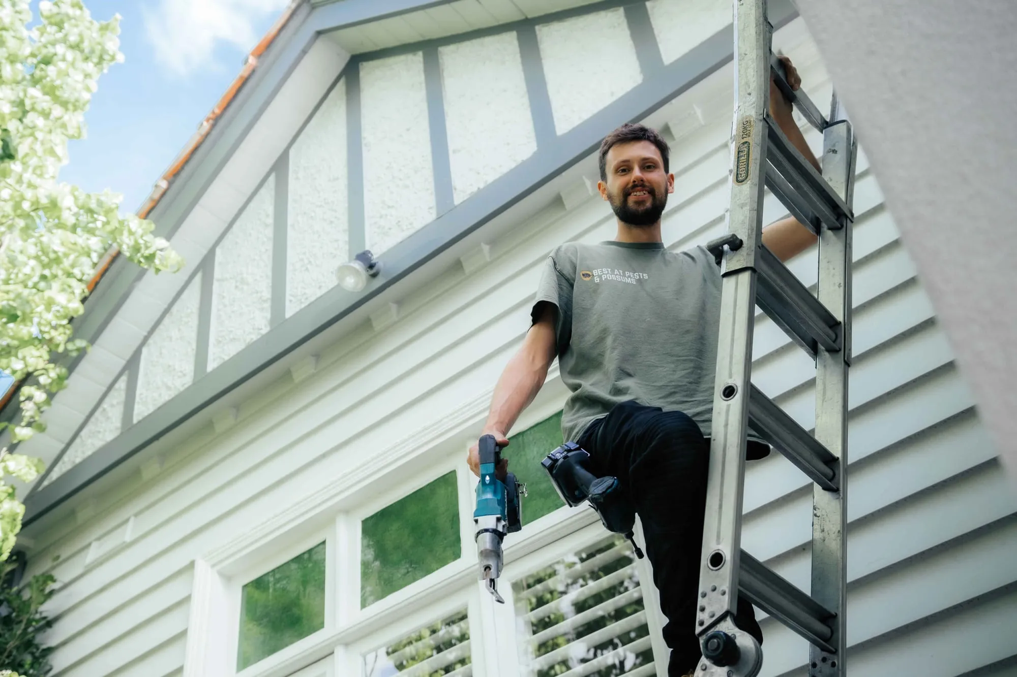 Best At Pests technician on the tools at a Melbourne home